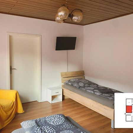 Monteurzimmer Ferienwohnung Kati Apt 1 Альбштадт Екстер'єр фото